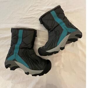 Keen Betty Waterproof Snow Boots 7.5